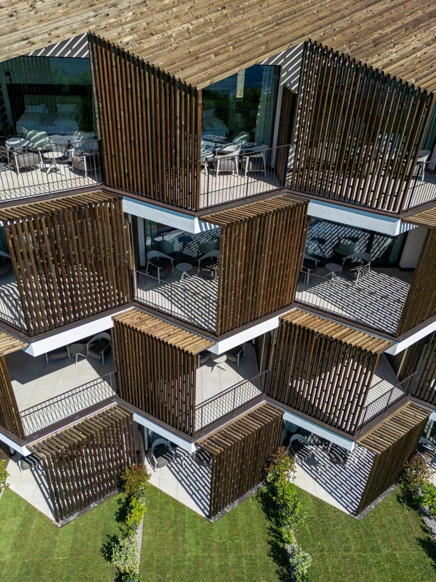 Tenz Hotel