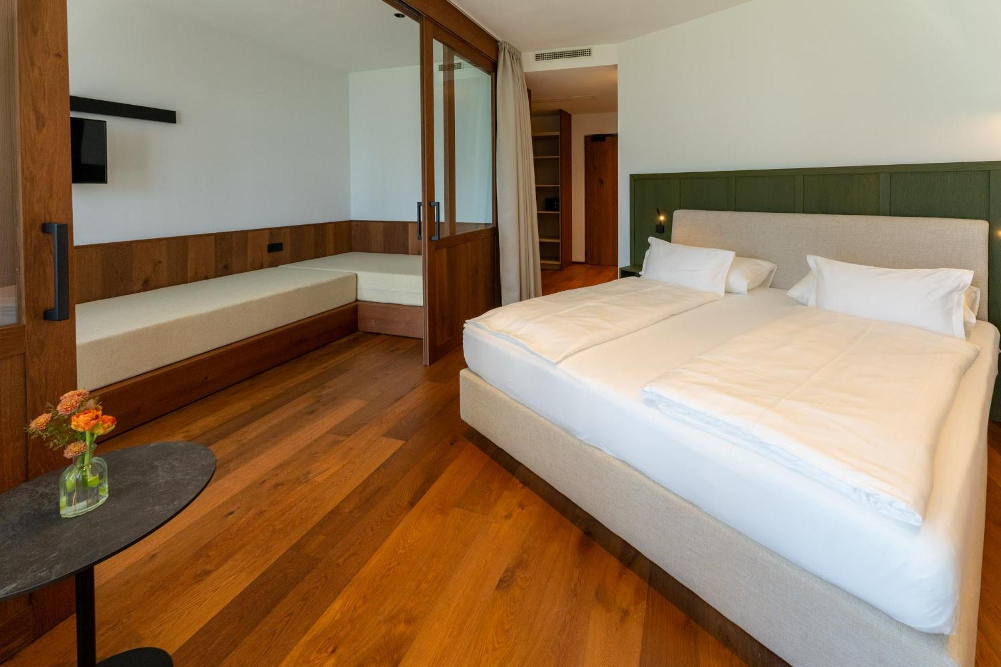 Hotel Tenz 3*